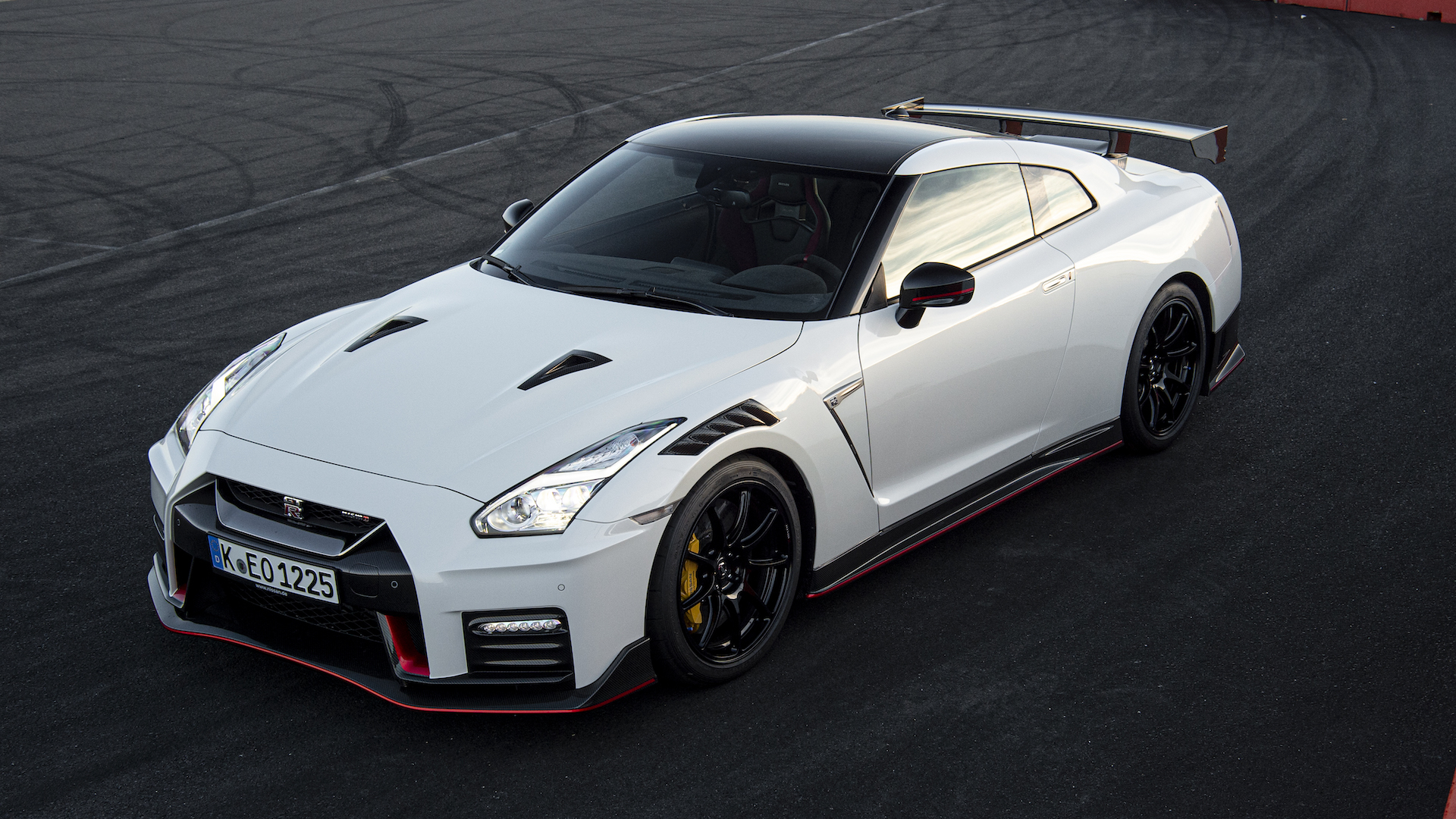How fast is the 2021 Nissan GT-R? - Palm Springs Nissan
