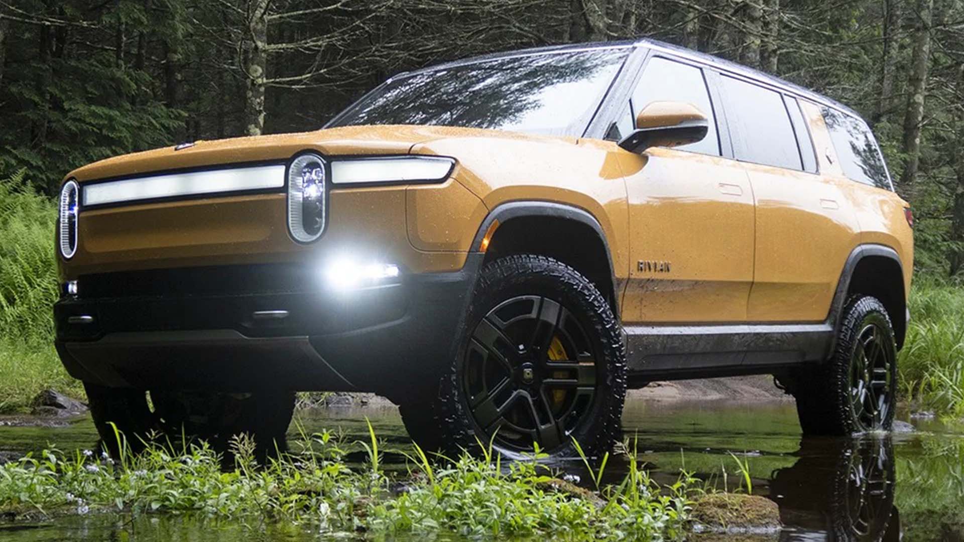 2022 Rivian R1S Review Feels Like a Throwback Adventure SUV, Only Electric