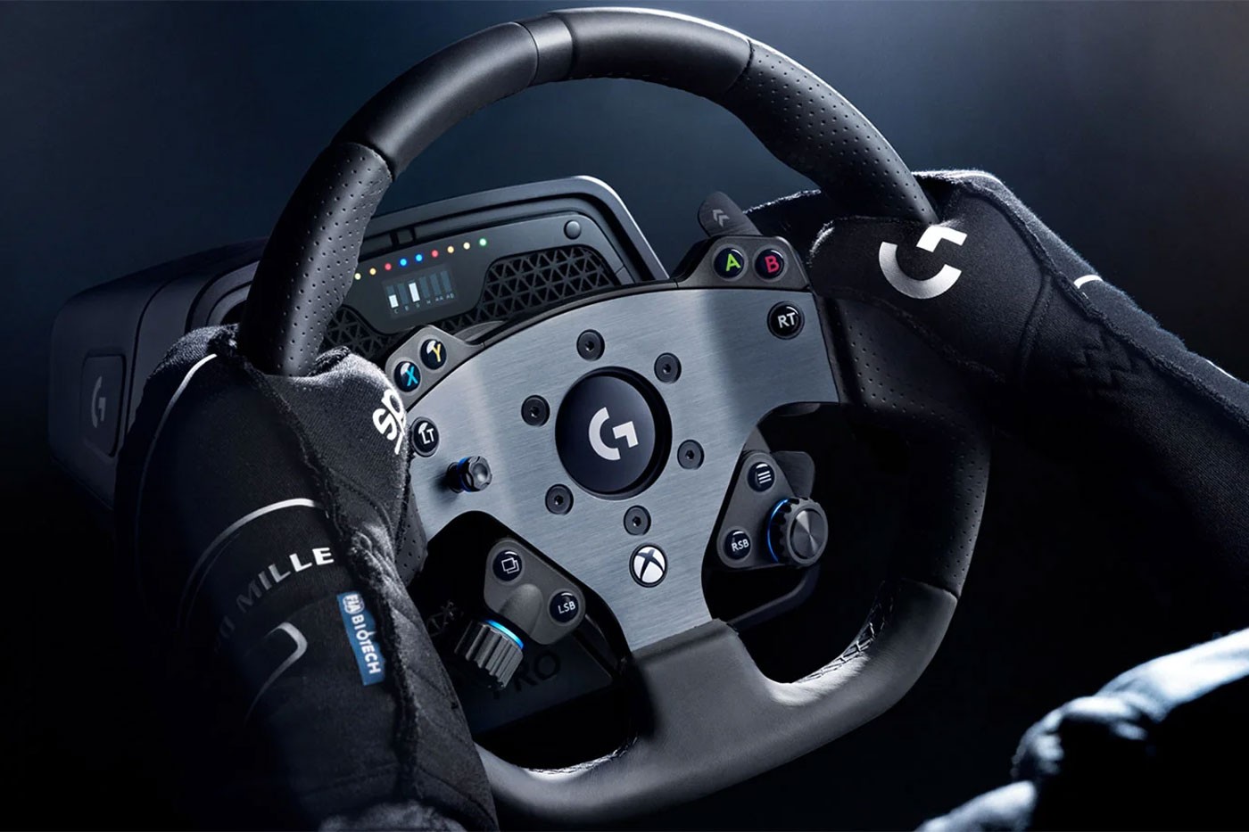 Logitech G920 Driving Force Force-Feedback Racing Wheel Set - Xbox One/PC