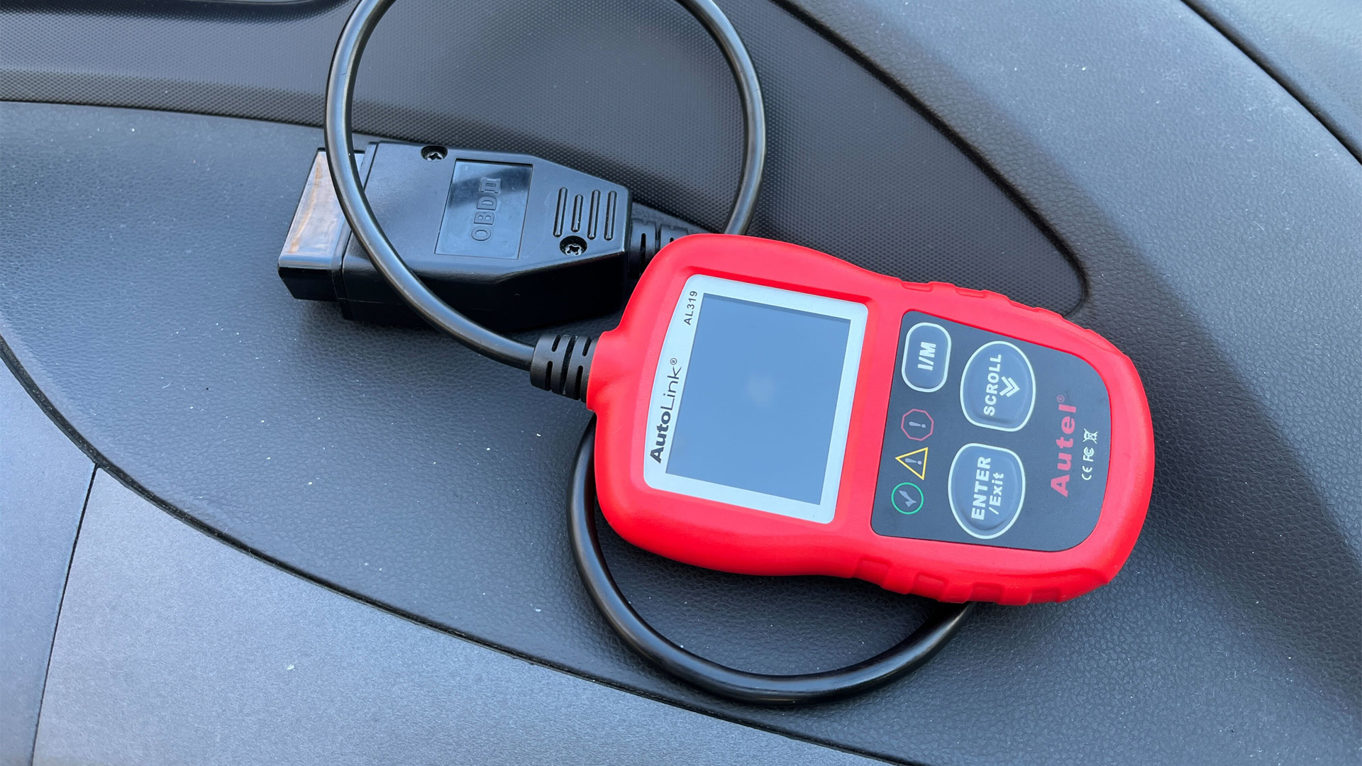 How To Use An OBD2 Scanner? (Also How To Find The OBD Port In Any