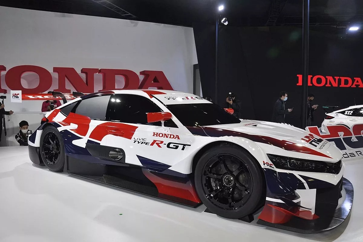 The Honda Civic Type R Super GT Race Car Looks Completely Nuts