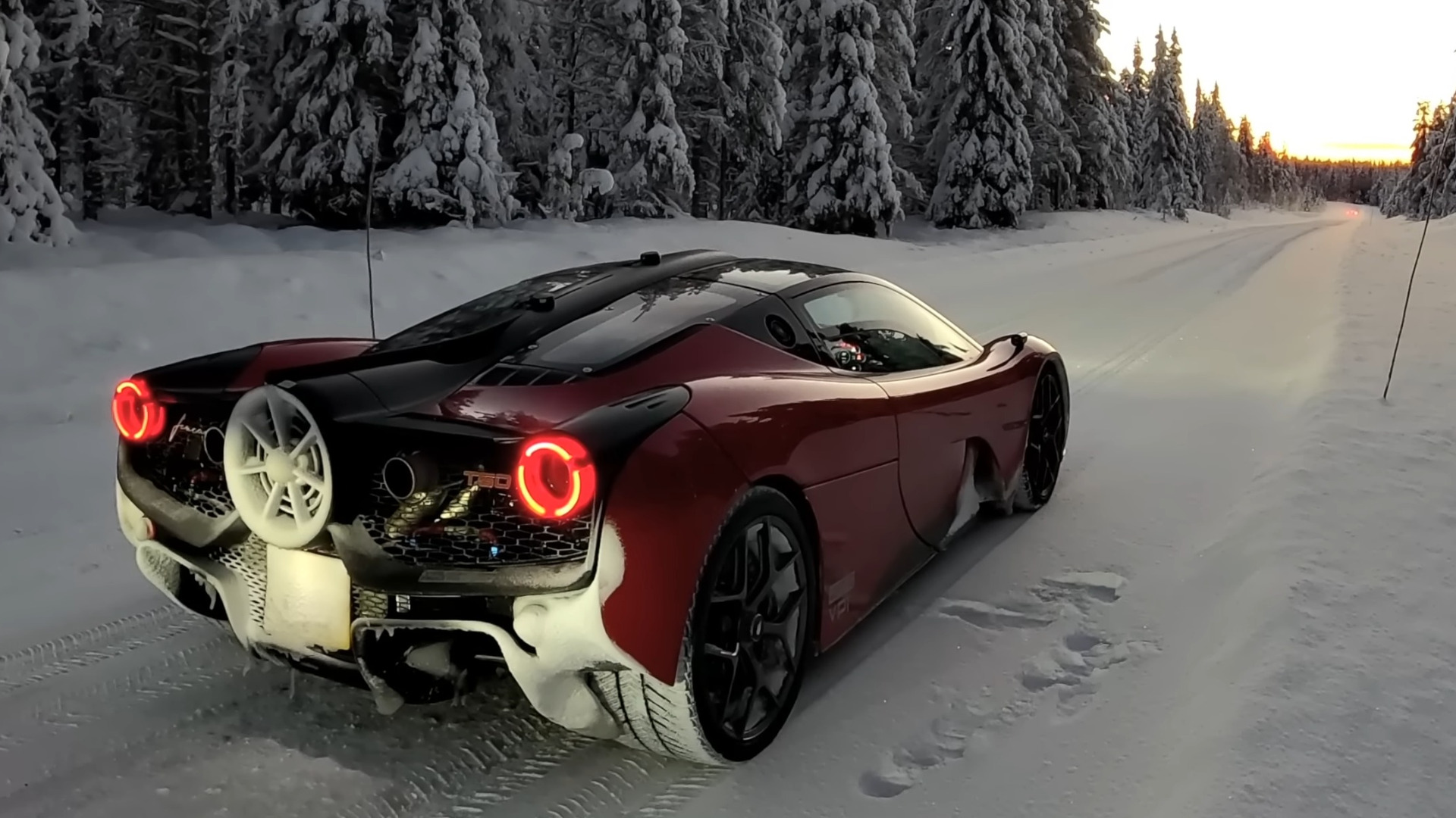 Gordon Murray's T.50 V12 Supercar Loves Playing in the Snow