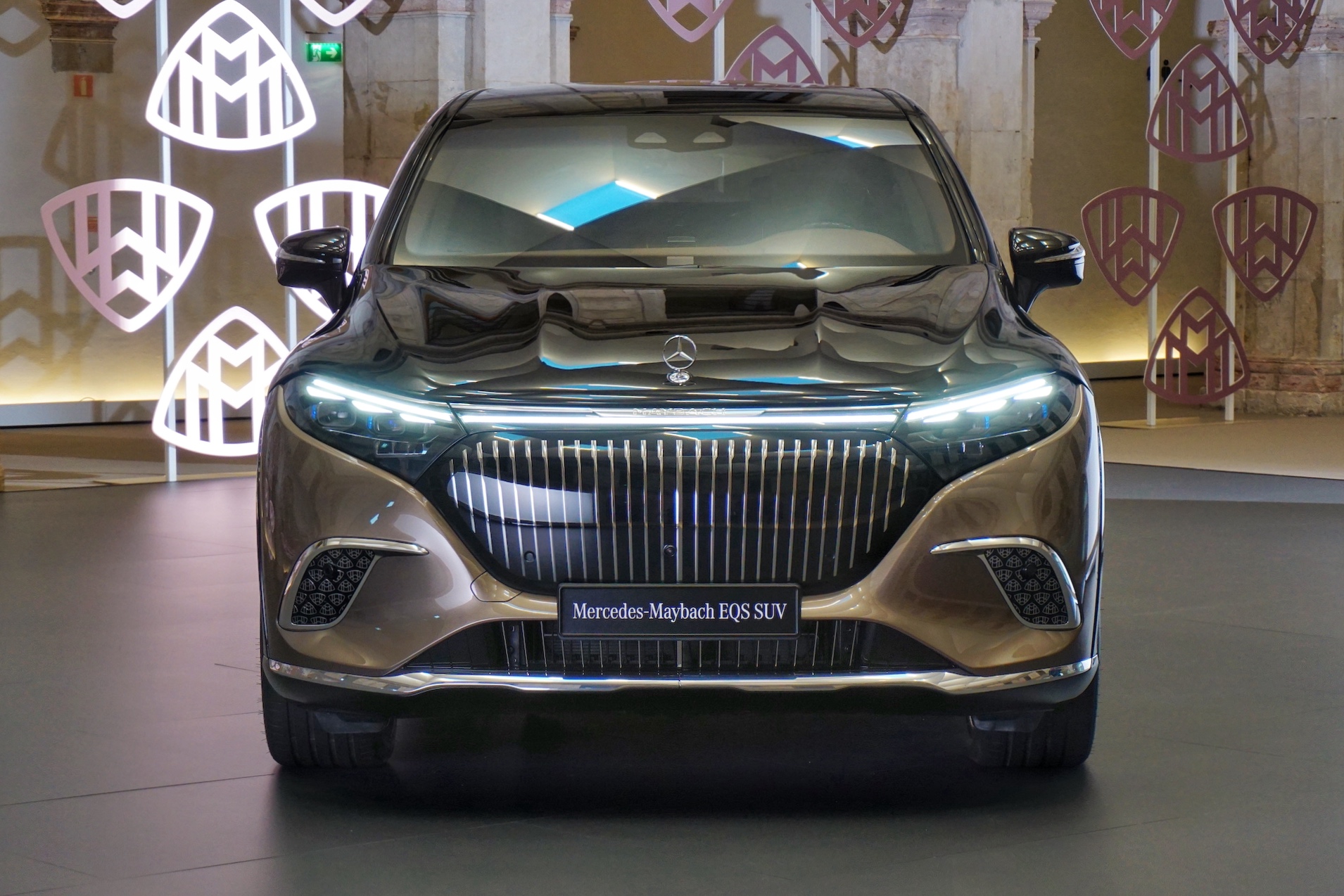 The New MercedesMaybach EQS Electrical SUV Gained’t Bounce Anymore