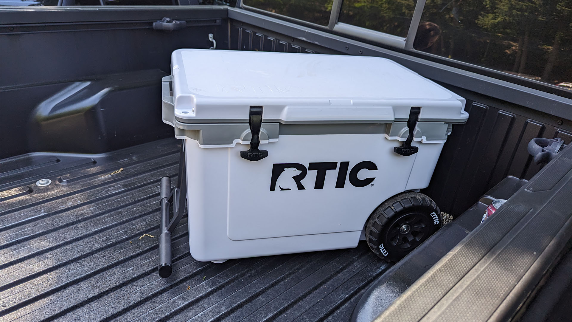 https://www.thedrive.com/uploads/2023/05/16/RTIC-Cooler-Tacoma-Bed-2-.jpg