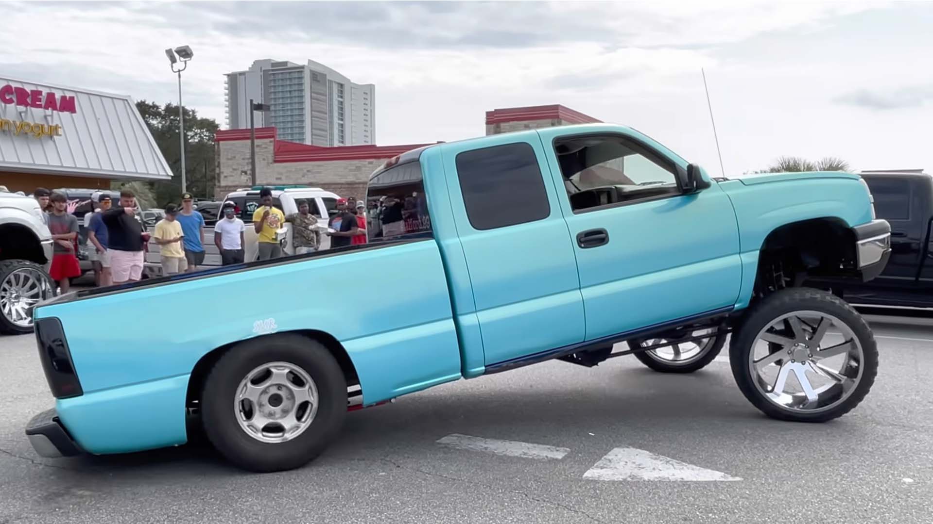 What Is The Carolina Squat Truck Modification And Why Is It Banned In North  Carolina