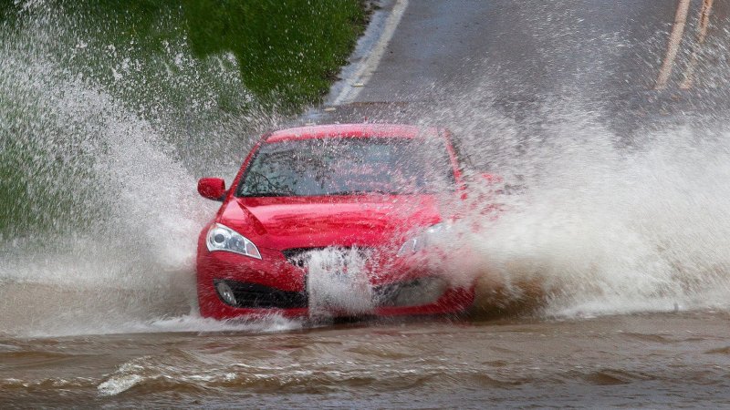 Here’s What To Do When You Hydroplane