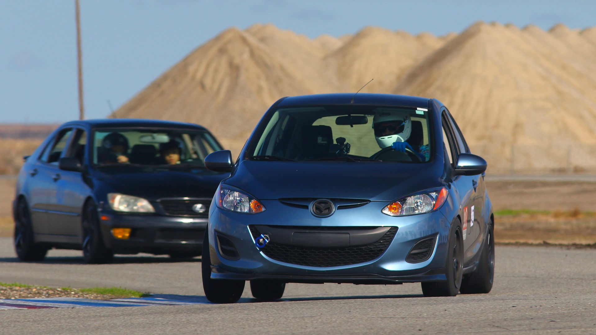 mazda2 on tracrk