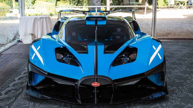 Listen to the W16 Bugatti Bolide in Lake Como