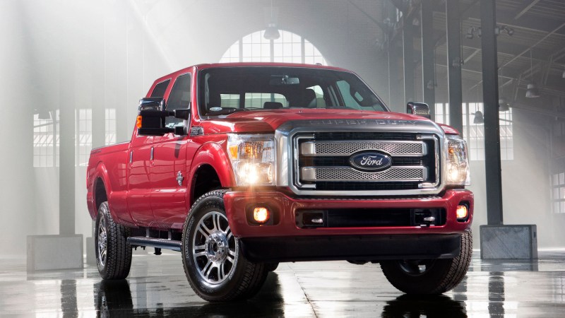 2023 Ford Super Duty Can Tow Up to 40,000 Pounds, Reclaims Pickup Towing Title