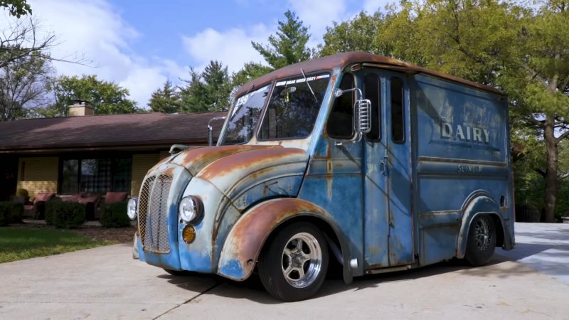 This Rusty 1950s Milk Truck Is an 815 HP Drag Racer