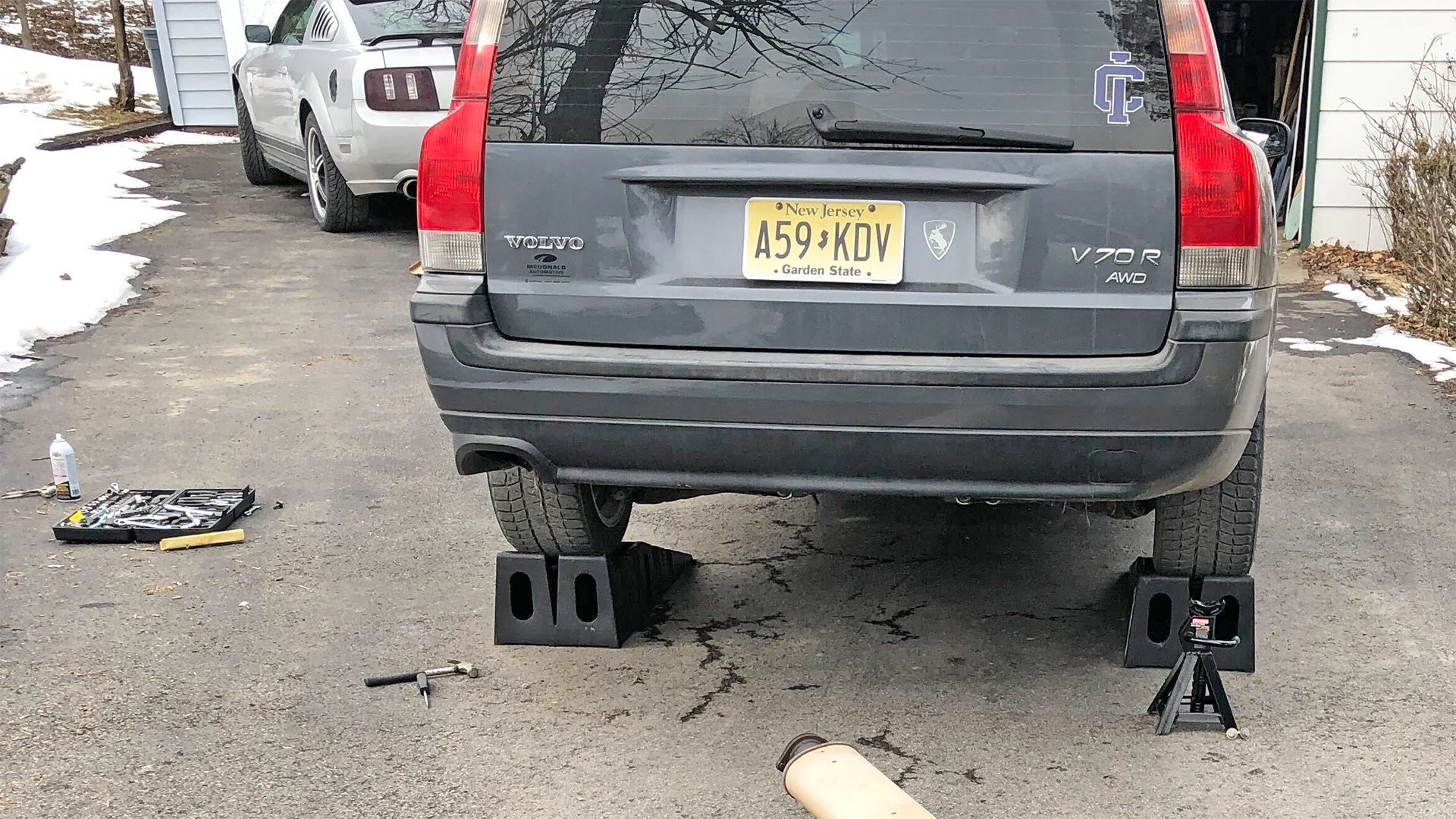 Volvo on ramps.