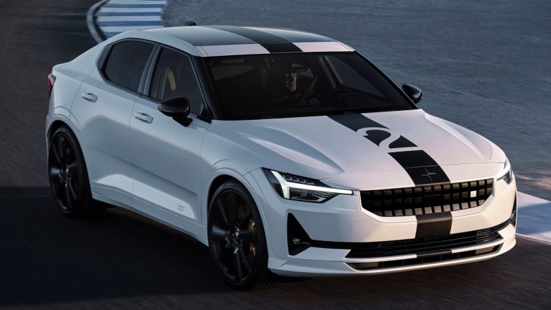 Polestar 2 BST Edition 270 on track