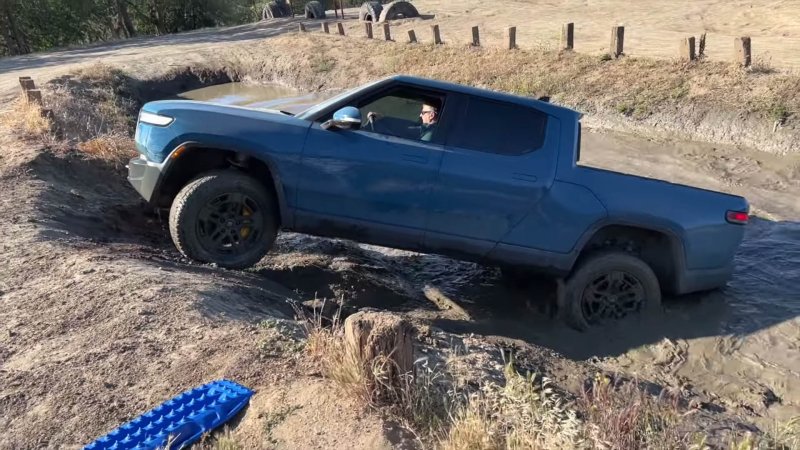 Here’s How Far a Rivian R1T Can Off-Road on a Charge