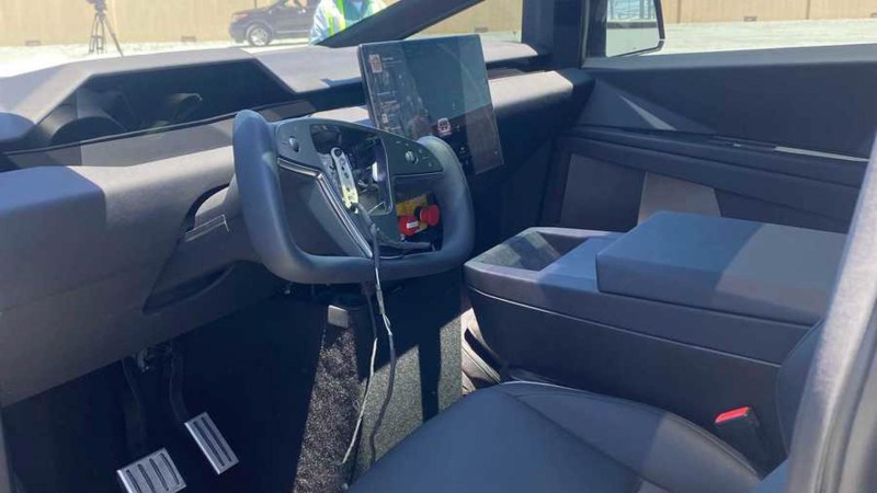 New Interior Pics Show the Tesla Cybertruck Has a Separate Gauge Cluster