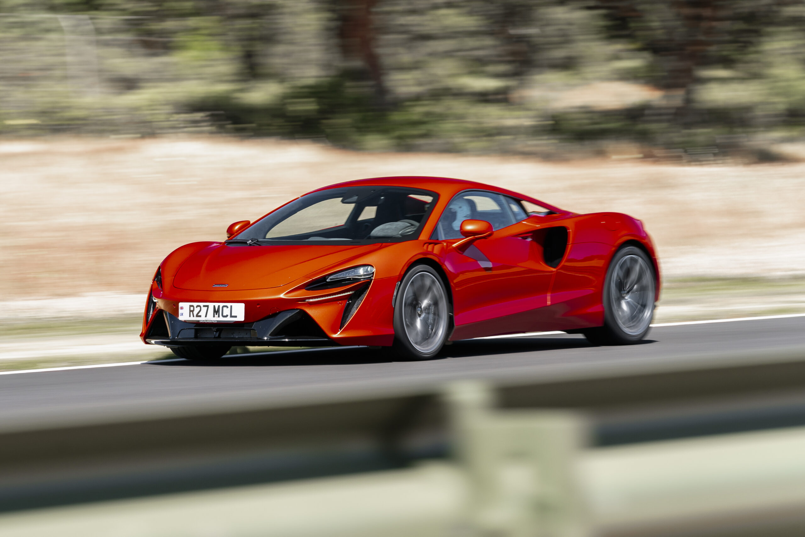 2023 McLaren Artura