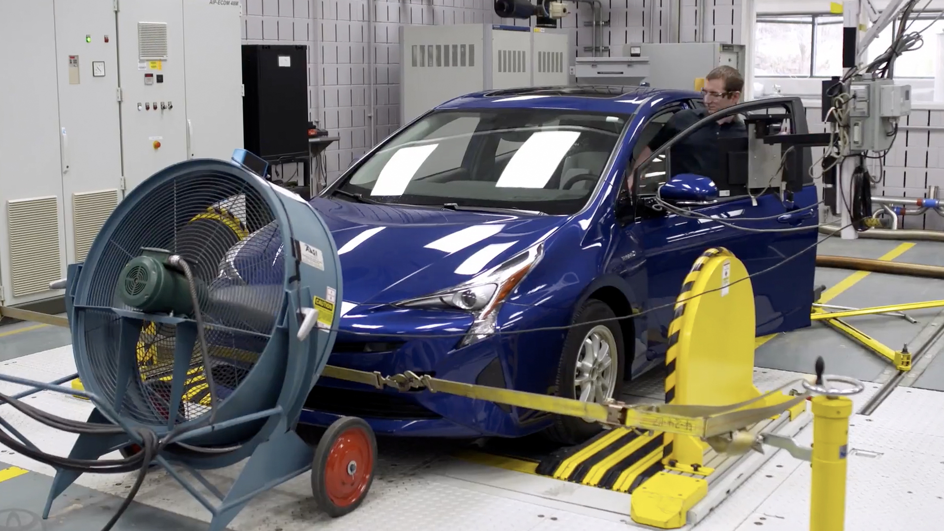 Toyota Prius dyno testing.