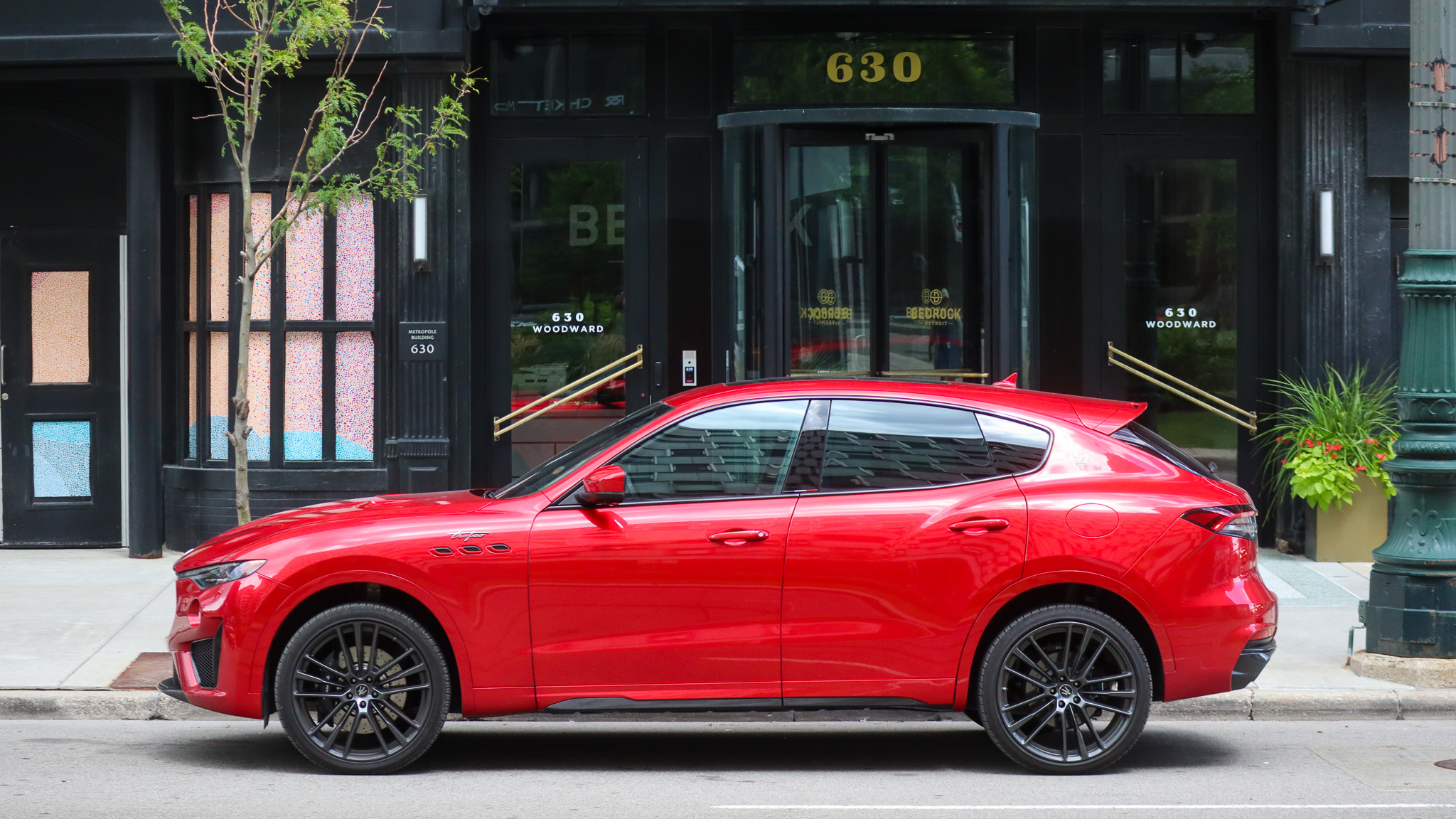 Maserati Levante Trofeo Downtown Detroit Sideview