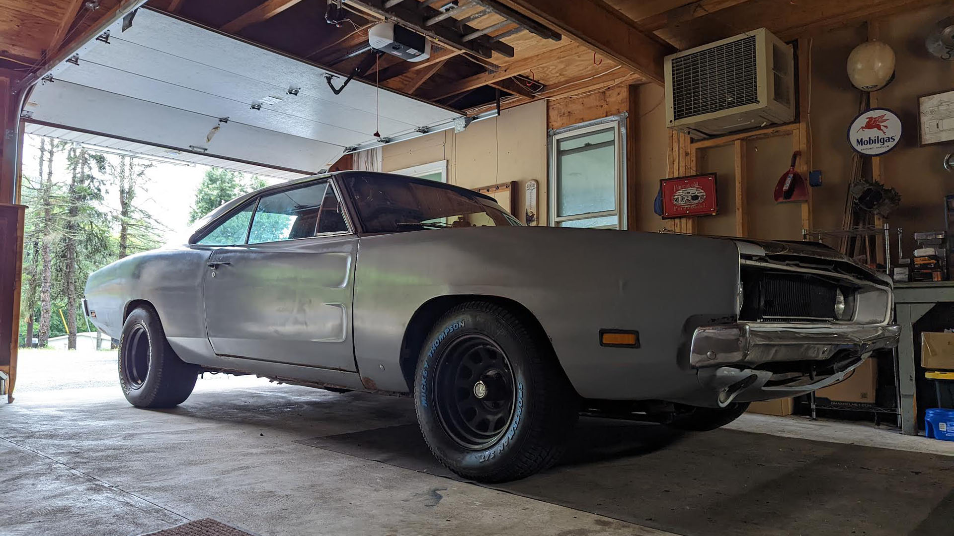 1969 Dodge Charger project car and torque wrench test subject