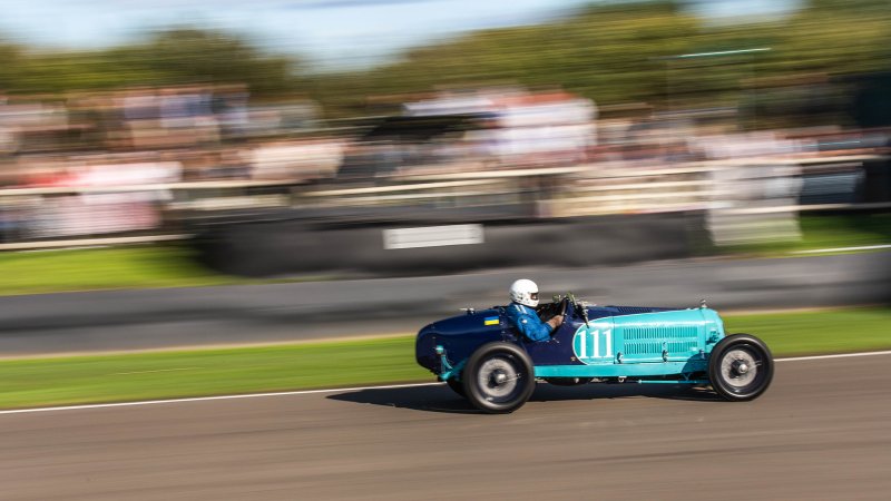 The Goodwood Revival Is Where Incredible Historic Cars Gather To Race: Photos