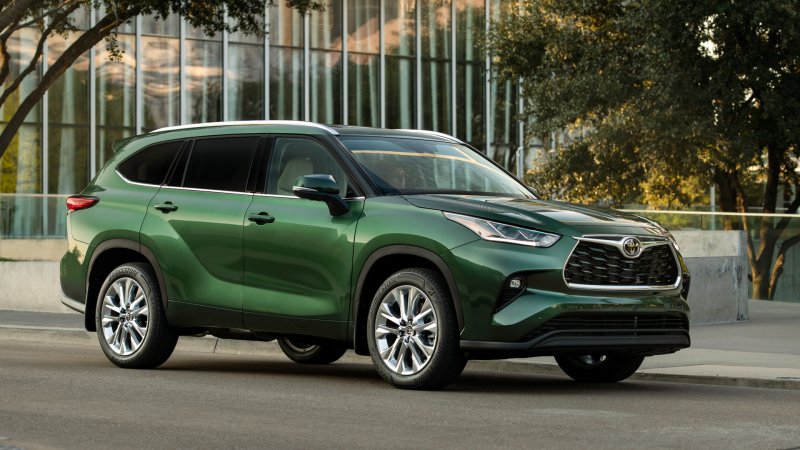 2023 Toyota Highlander Gets the Turbo Engine It Always Needed