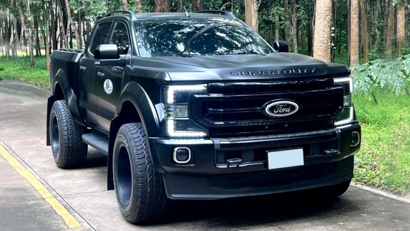 Thai Truck Shop Turns Ranger and Tacoma Pickups Into Super Duty, Tundra Lookalikes