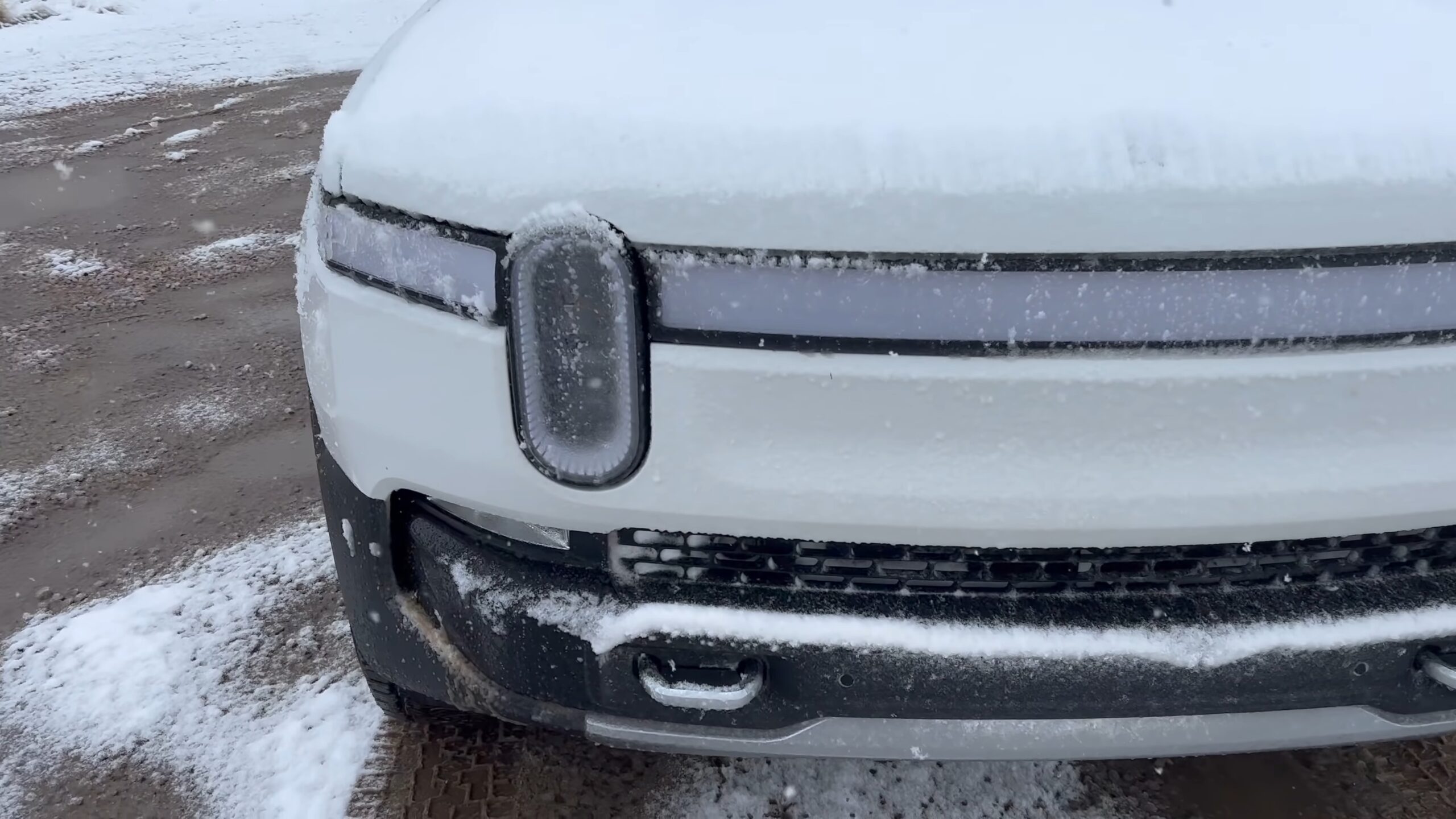 Rivian R1T Fender Bender Turns Into $42,000 Repair Bill