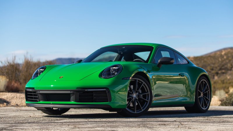 The 2023 Porsche 911 Carrera T Goes Back to Basics