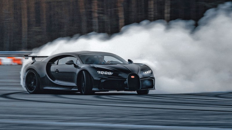 Watch a 1,479-HP Bugatti Chiron Pur Sport Rip a Massive 4-Wheel Drift