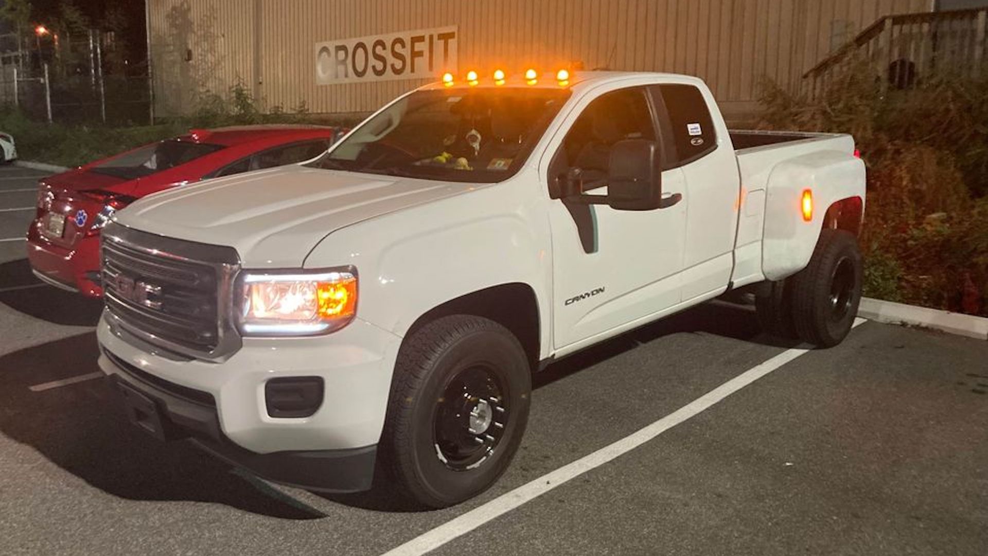 Homemade GMC Canyon with a dual rear wheel axle