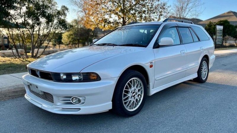 This Mitsubishi Galant VR-4 Wagon for Sale Is the Ultimate JDM Winter Ripper