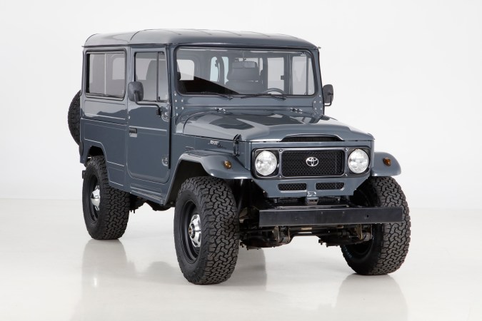 The Icon FJ43 Land Cruiser Started a New Genre of Restomodding