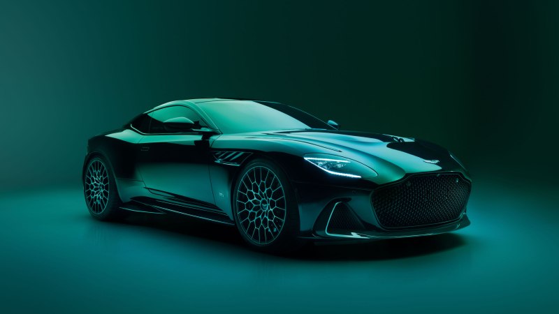 2023 Aston Martin DBS 770 Ultimate: A V12 Goodbye to the Flagship Coupe