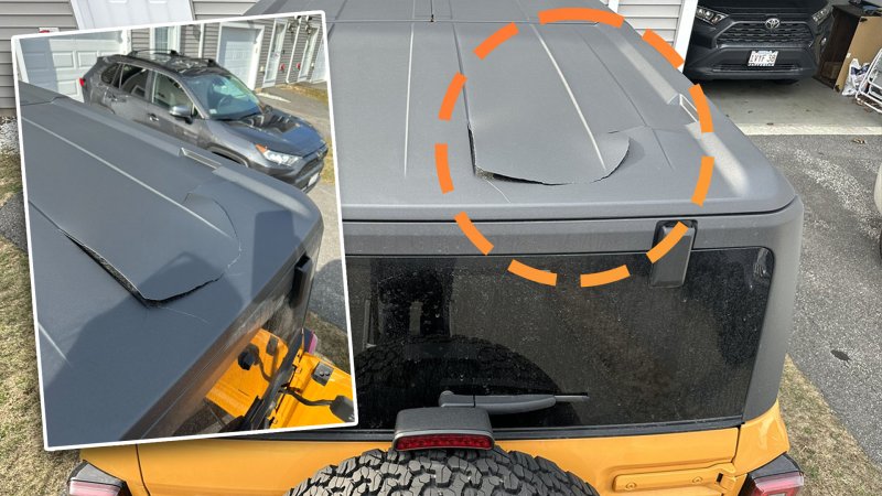 Ford Bronco Hardtop Cracks Badly in Sub-Zero Winter Temperatures