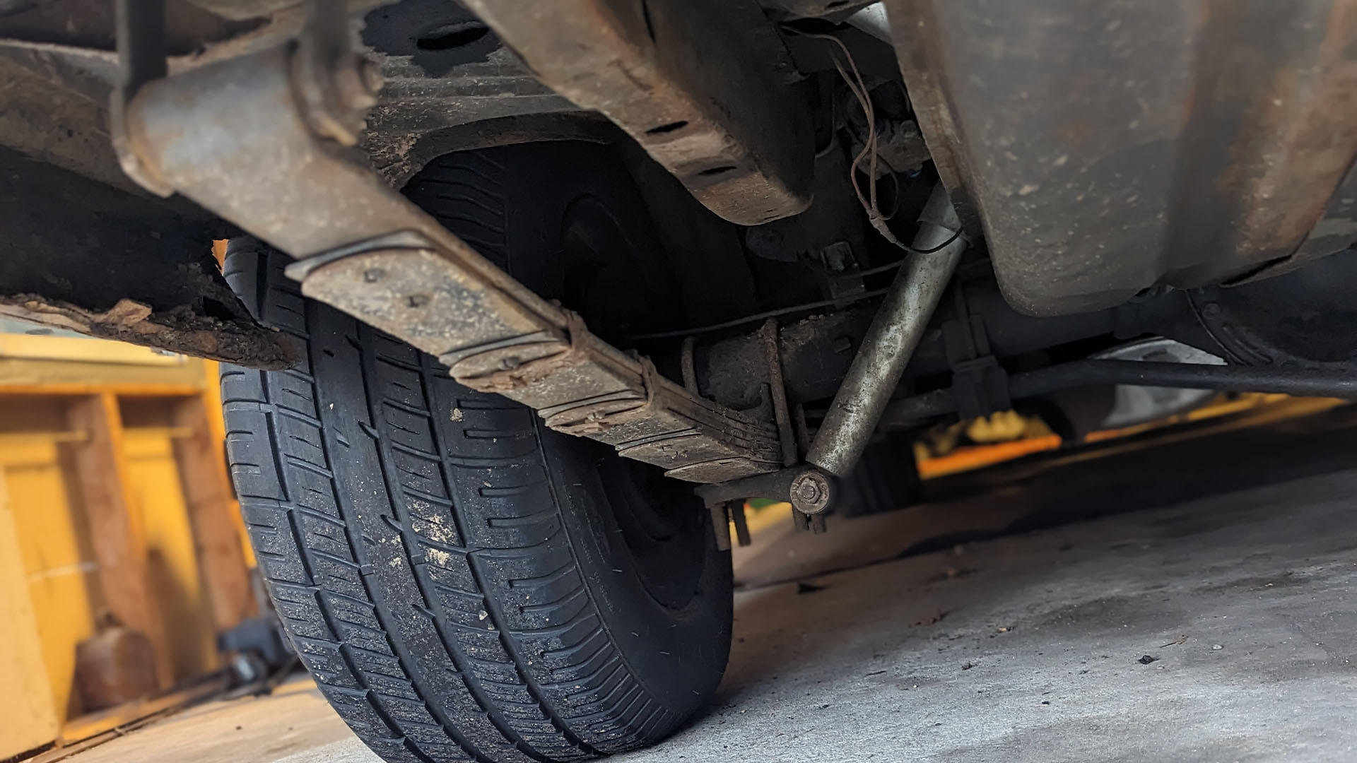 1969 Dodge Charger leaf spring