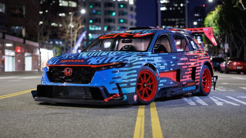 Honda CR-V Hybrid Racer Packs 800-HP IndyCar Engine in the Back