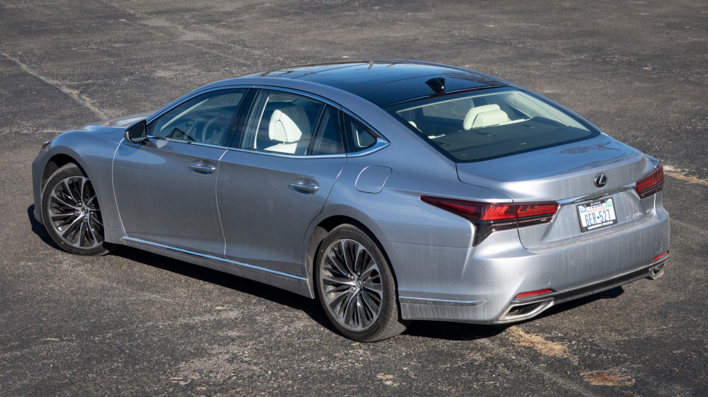 2023 Lexus LS 500 Review: This Flagship Sedan Still Believes in Buttons