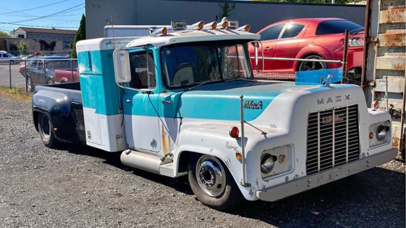 Old-School Chevy Dually With a Mack Semi Cab and Sleeper Is Certainly a Look