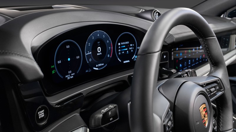 Porsche Had ‘Pretty Intense Discussion’ Over Finally Axing Analog Tachometer