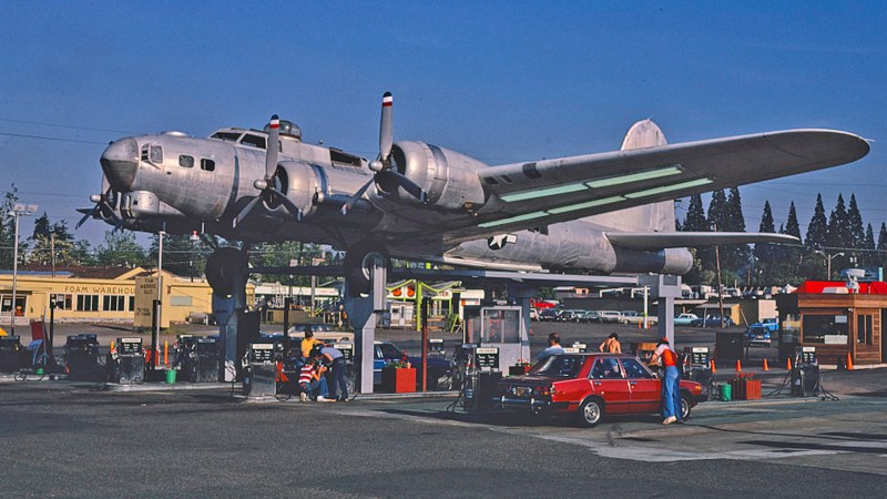 This B-17 Bomber Gas Station Is an Incredible Piece of Lost Americana