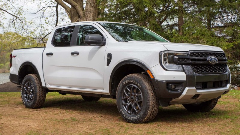 2024 Ford Ranger Arrives in US With New Look, More Engines, 405-HP Raptor Trim