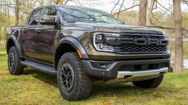 2024 Ford Ranger Raptor Off-Road Pickup Debuts With 405 HP, 33s, and Fox Live Valve Shocks