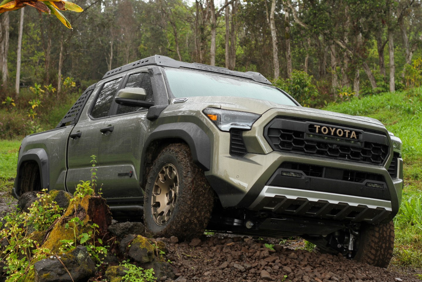 All-New 2024 Toyota Tacoma Hits Hard With Hybrids, More Off-Road Gear ...