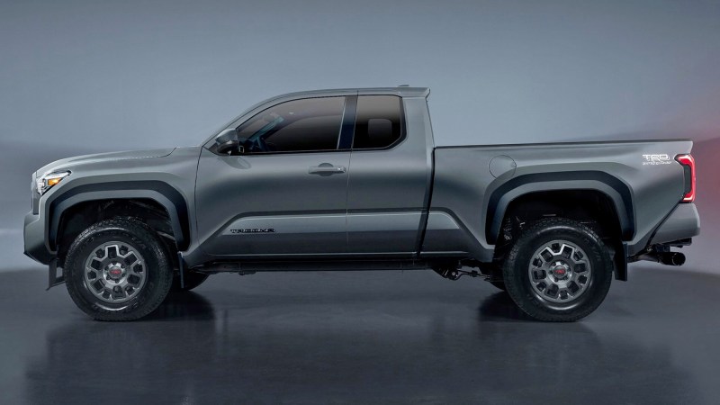 Toyota Still Looking Into Electrified Small Pickup, North American CEO Says