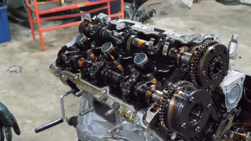 Trashed Nissan Engine Teardown Shows Why You Can’t Just Forget to Change Your Oil