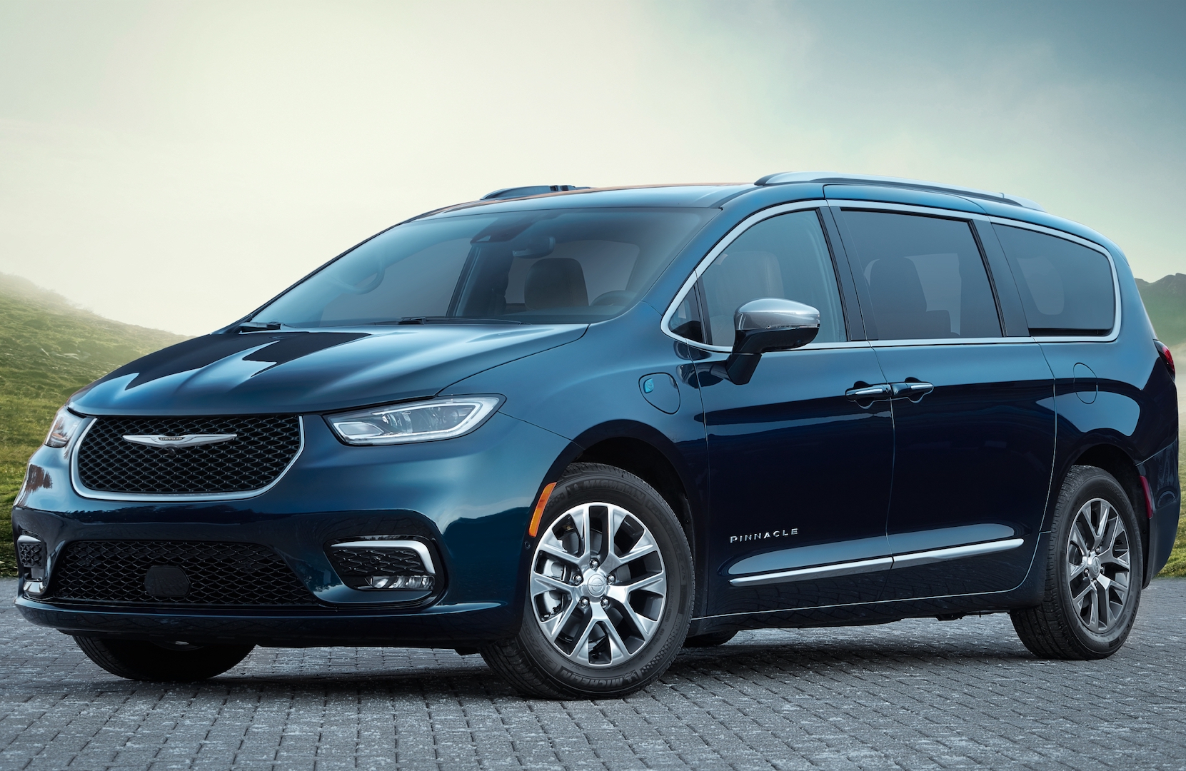 2023 Chrysler Pacifica Pinnacle Hybrid