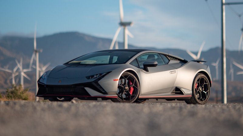 2023 Lamborghini Huracán Tecnica Review: A Magnificent V10 Narcissist Machine