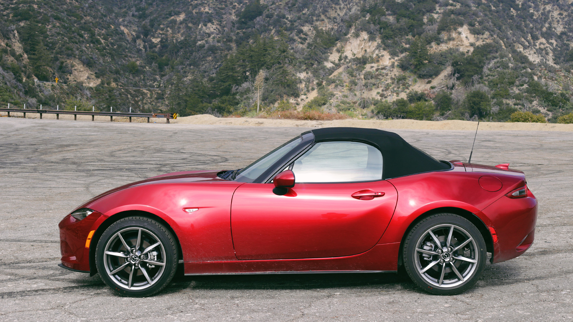 The 2023 Mazda MX-5 Miata Grand Touring