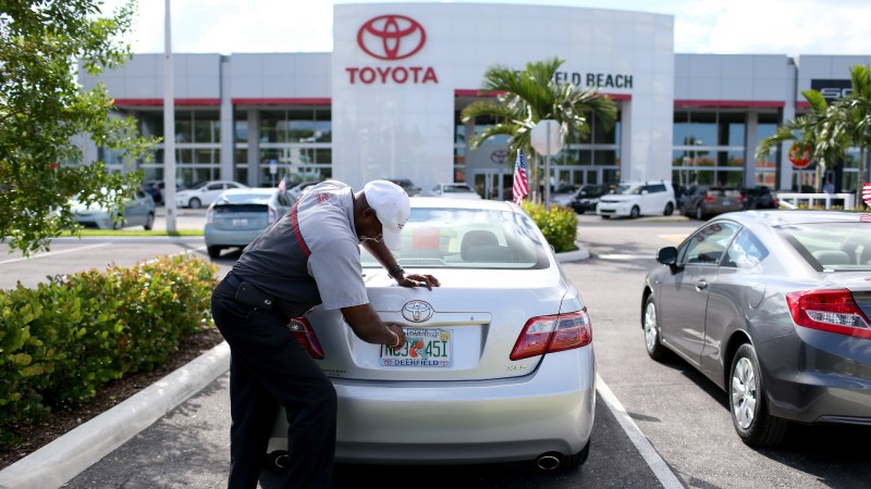 Auto Dealers Nationwide Go Back to Pen and Paper After Cyberattacks