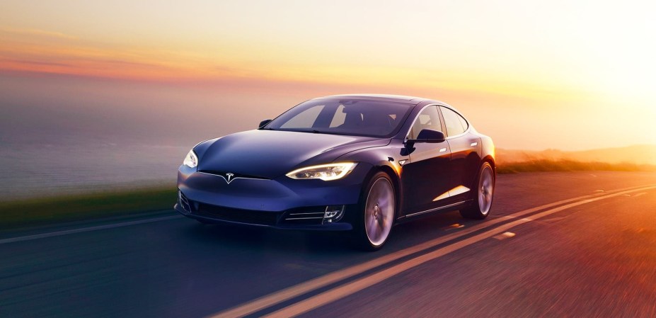 Tesla Canada Is Offering Up to 3 Years of Free Supercharging With a New Car