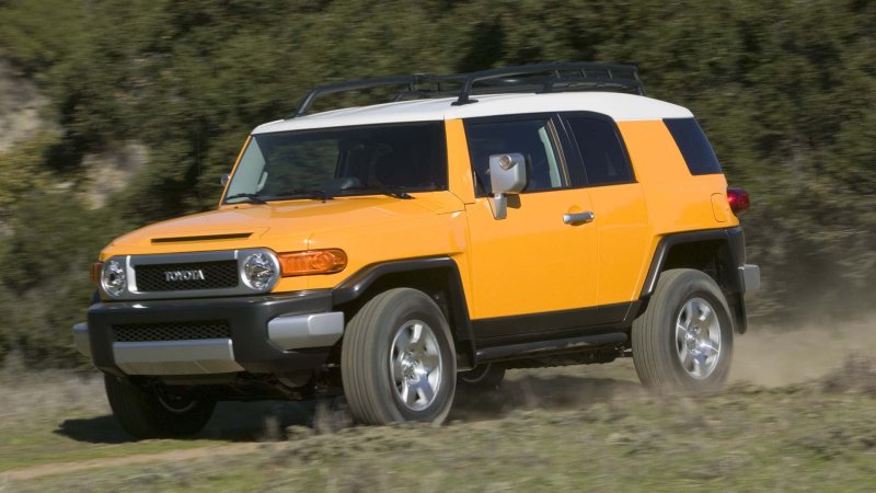 US-Bound Toyota Land Cruiser Will Get Throwback Styling Like the FJ Cruiser: Report